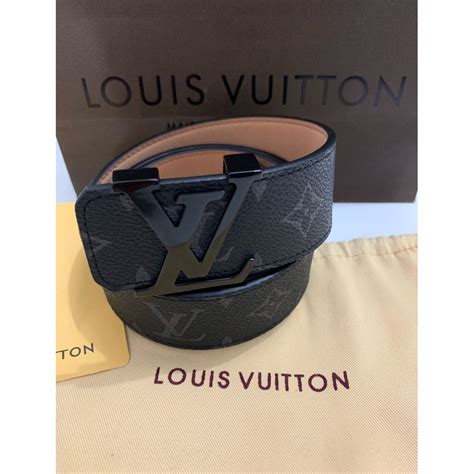 Preços baixos em Cintos de Couro Masculino Louis Vuitton 